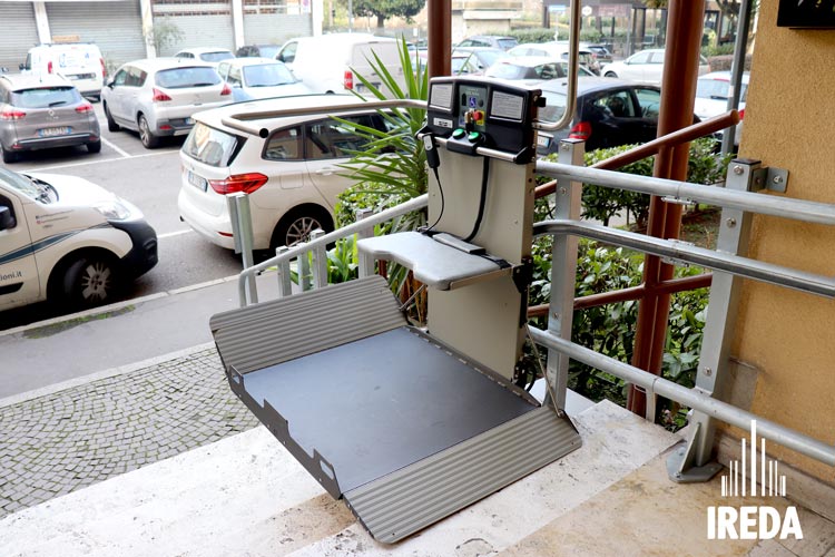 Montascale A Pedana Milano Sopra 03