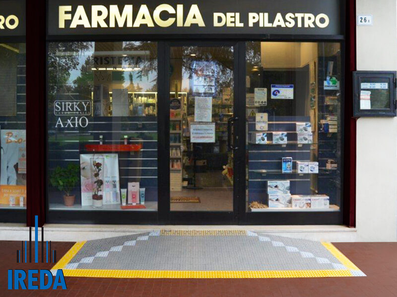 Rampe Disabili Farmacie Bologna Progetto E Installazione 03