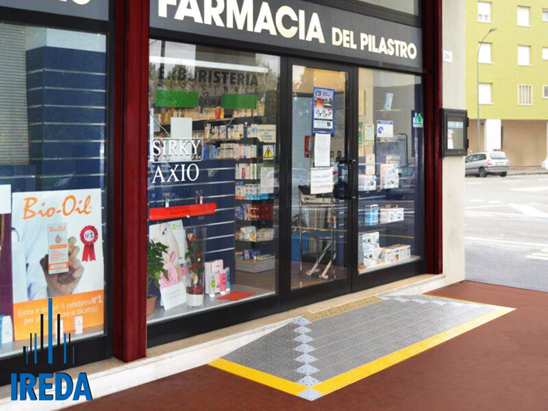 Rampe Disabili Farmacie Bologna Progetto E Installazione 04