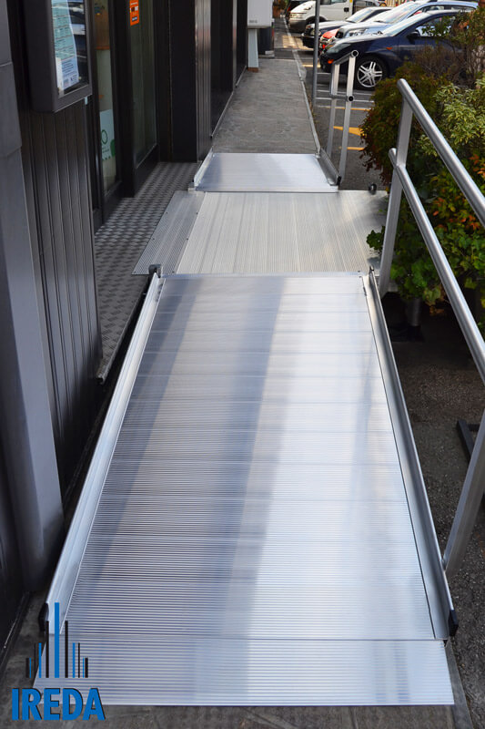 Rampe Disabili Farmacie Parabiago Progetto E Installazione 08