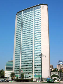 Il grattacielo Pirelli, Milano Il grattacielo Pirelli, Milano