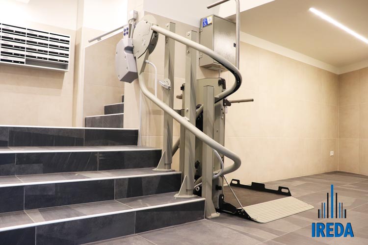 Montascale Curvilineo A Pedana Milano Progettazione 2
