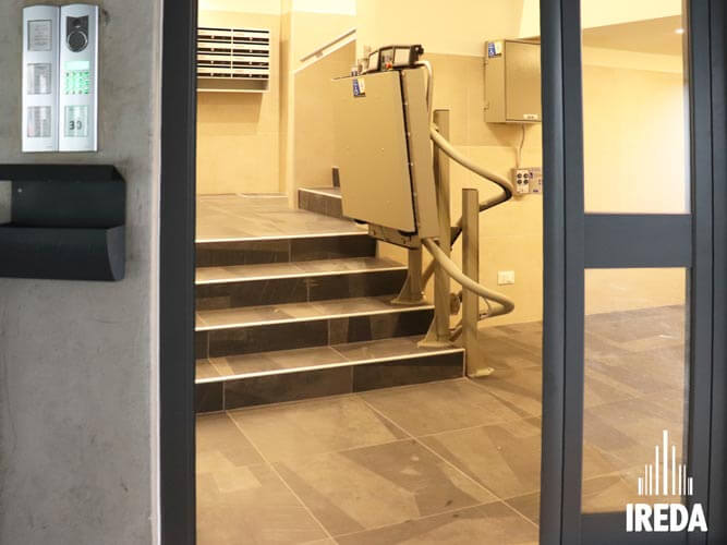 Montascale curvilineo a pedana Milano