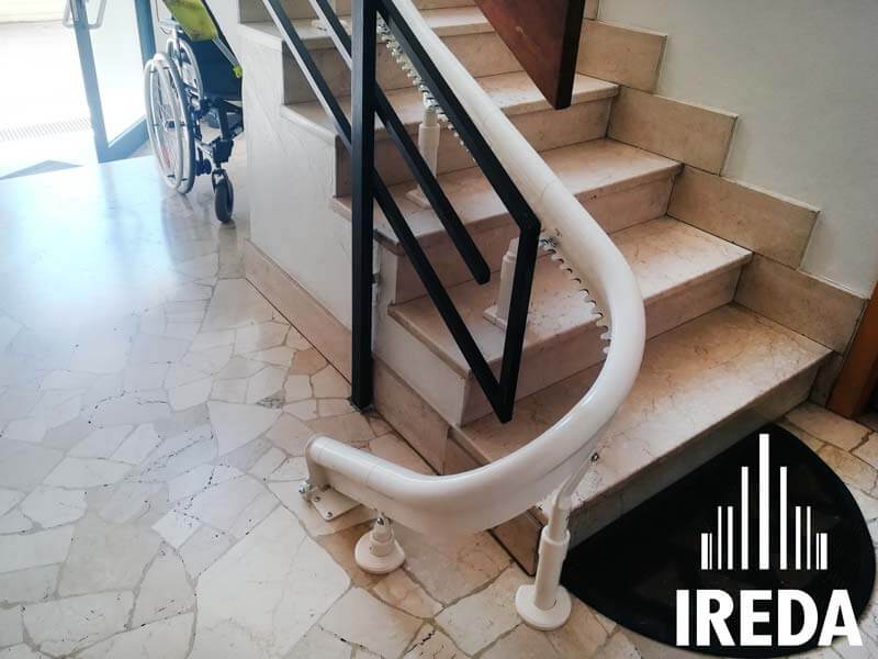 Servoscala A Poltroncina Installato In Una Casa A Cerchiate 01