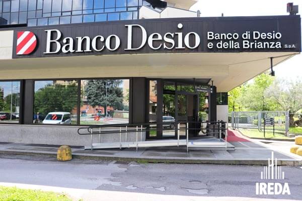 Pedana Modulare Banca Desio Ingresso