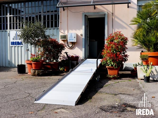 Rampa disabili rimovibile Milano: sede Ireda