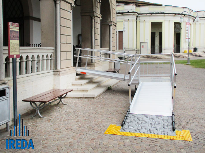 Rampa modulare disabili per accesso Comune Marmirolo 06