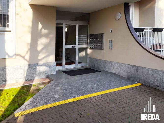 Rampe fai da te per disabili ingresso condominio
