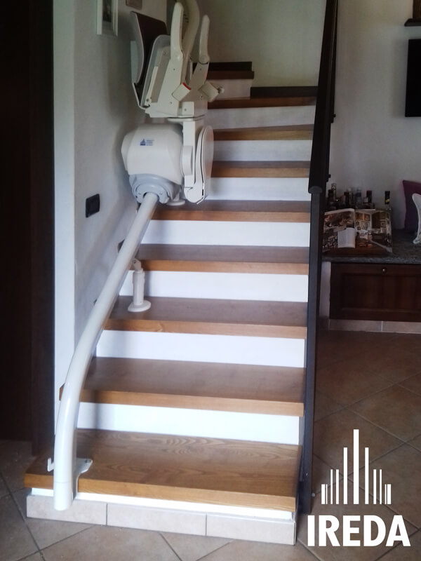 Servoscala A Poltroncina Installato In Una Casa Per Vacanze 05
