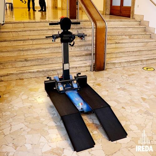 Noleggio Montascale Per Disabili Milano Montascale Cingolo 02