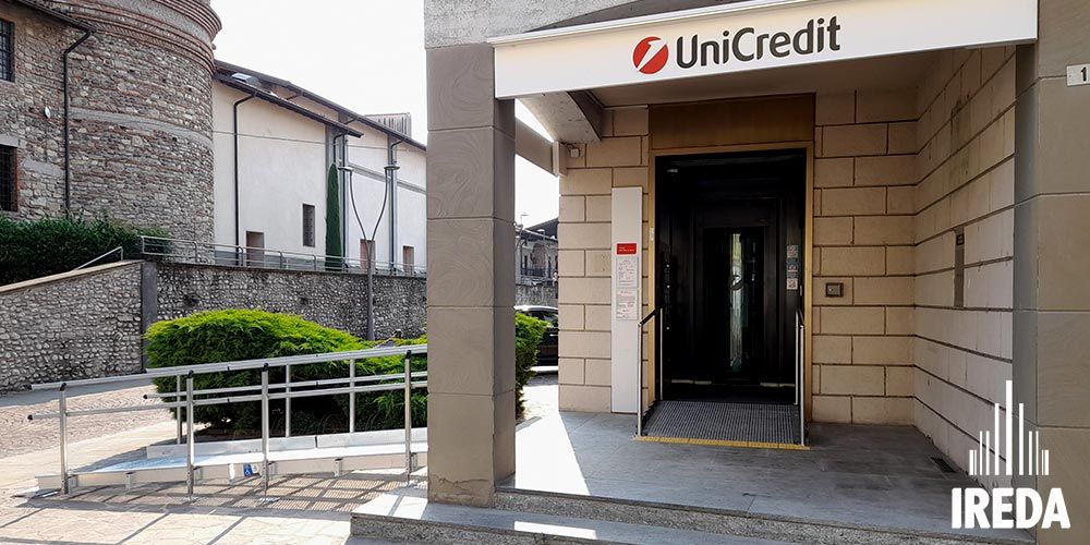 Accessibilità per Disabili: le Banche Guidano il Cambiamento
